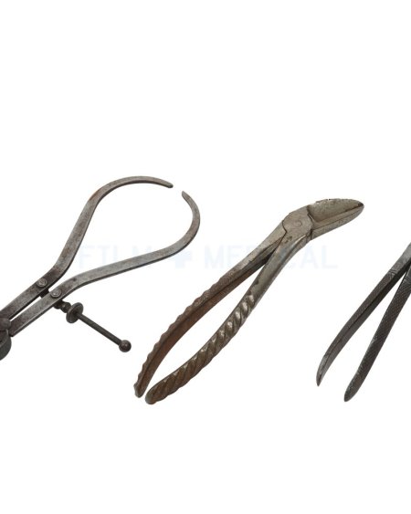 Tarnished Instruments 